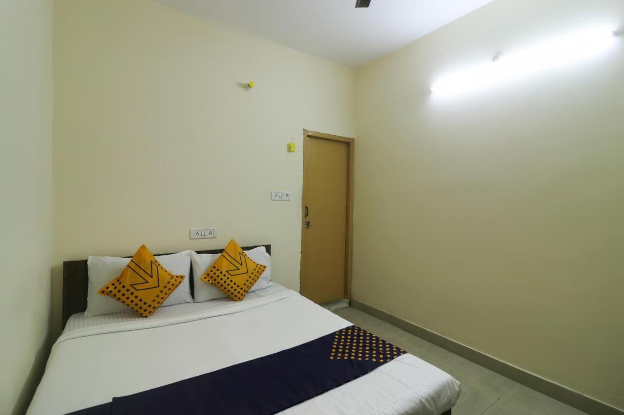 Spot On Negi Home Stay Dehradun Bagian luar foto