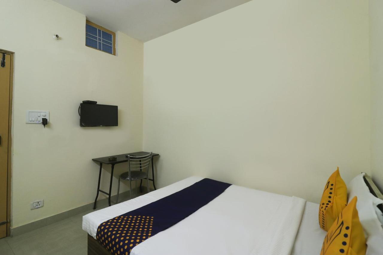 Spot On Negi Home Stay Dehradun Bagian luar foto