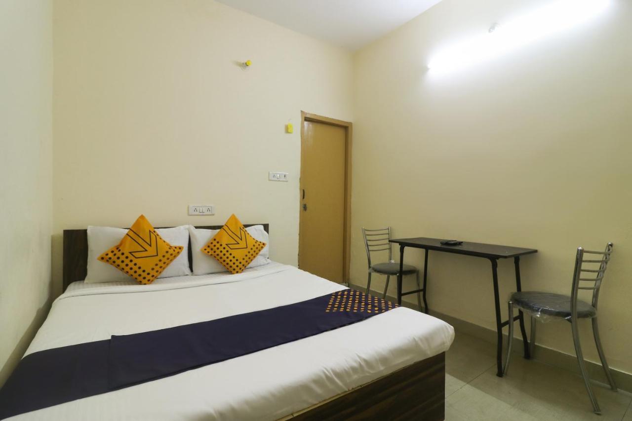 Spot On Negi Home Stay Dehradun Bagian luar foto