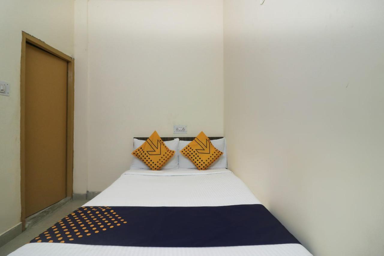 Spot On Negi Home Stay Dehradun Bagian luar foto